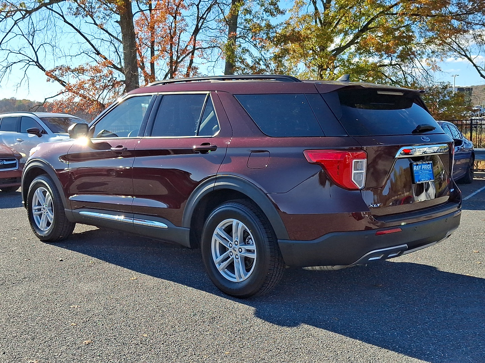 Certified 2022 Ford Explorer XLT w/ Equipment Group 202A AWD/4WD image 5