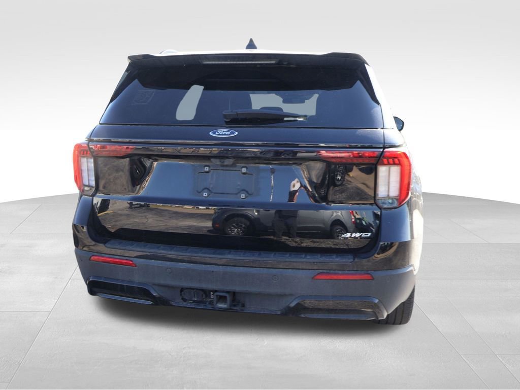 Certified 2025 Ford Explorer ST-Line w/ ST-Line Street Pack image 15