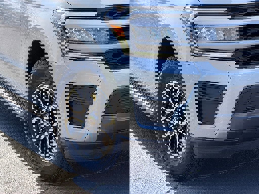 Certified 2024 Ford Expedition XLT image 15