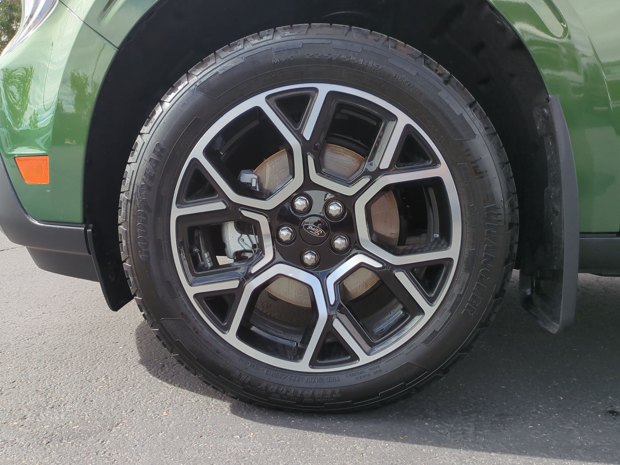 Certified 2025 Ford Maverick Lariat AWD/4WD image 17