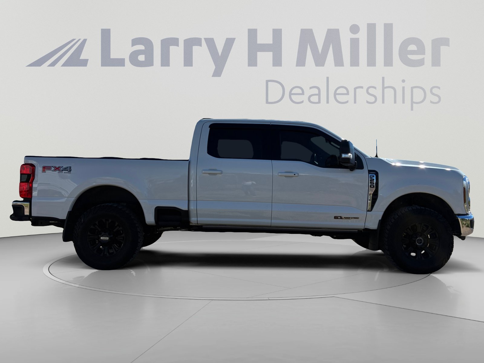 Certified 2024 Ford F250 Lariat w/ Lariat Ultimate Package AWD/4WD image 6
