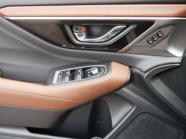 Used 2020 Subaru Outback Touring w/ Popular Package #2 image 15