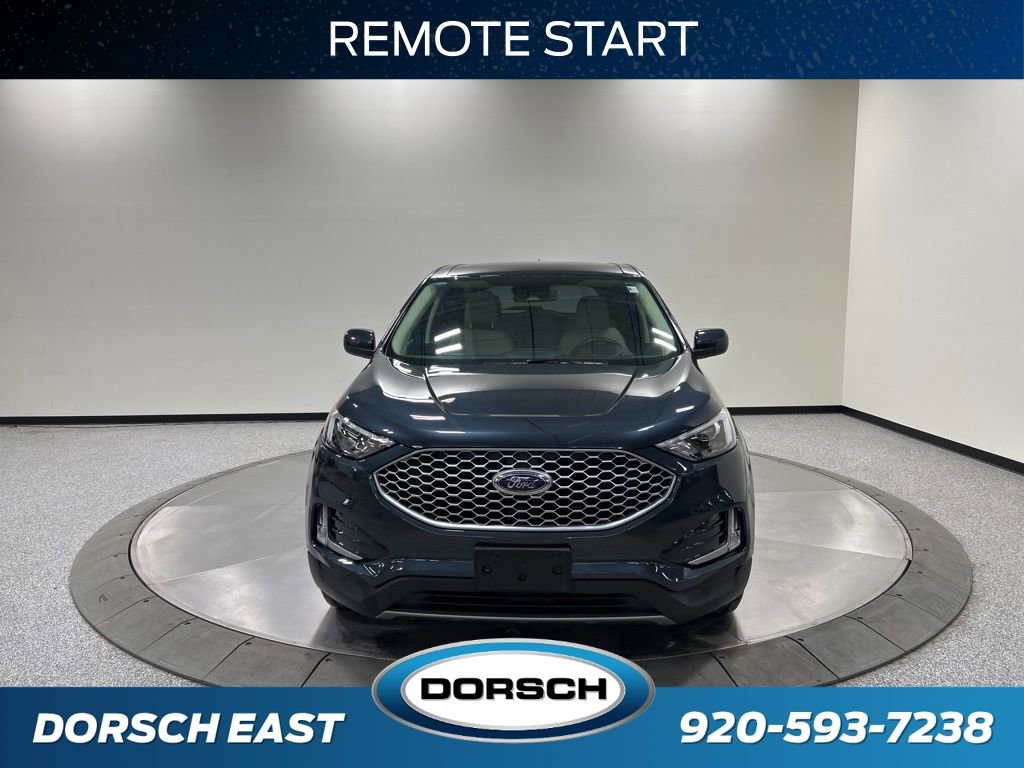 Certified 2024 Ford Edge SEL w/ Convenience Package AWD/4WD image 3