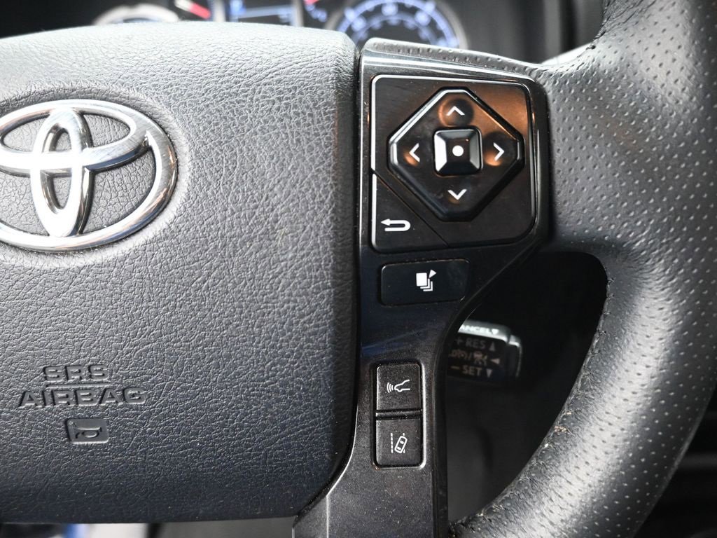 Used 2022 Toyota 4Runner TRD Off-Road image 7