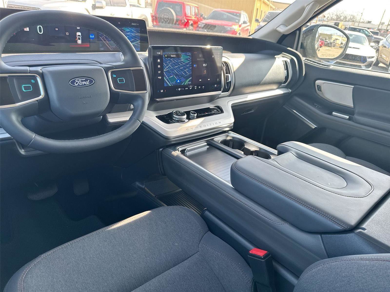 Certified 2025 Ford Expedition Active RWD image 30
