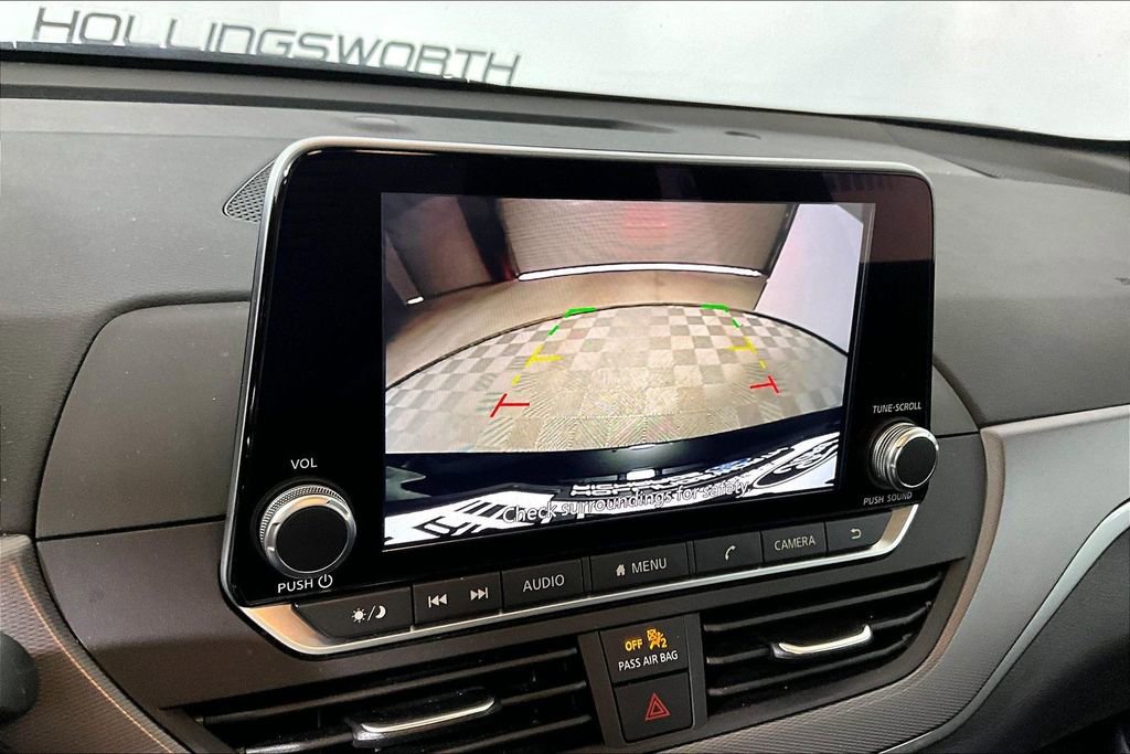 Used 2025 Nissan Altima 2.5 SR image 17