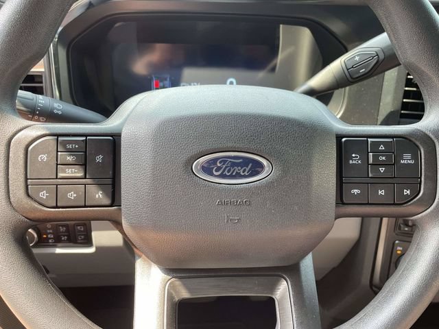Certified 2025 Ford F350 XLT w/ Black Appearance Package AWD/4WD image 18