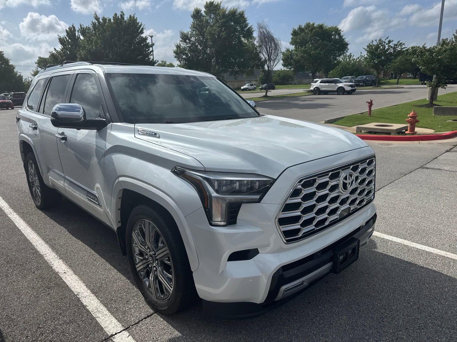 Used 2026 Toyota Sequoia Capstone AWD/4WD video 1