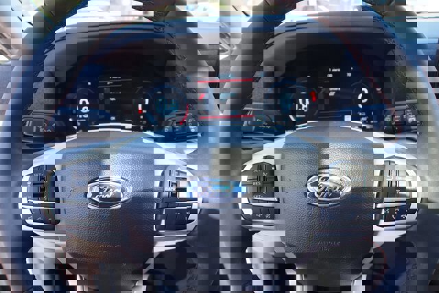 Certified 2025 Ford Explorer Active w/ Active Comfort Package image 24