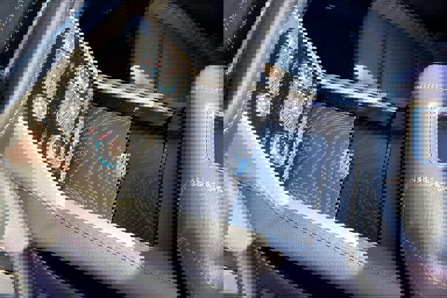 Used 2022 GMC Yukon Denali image 17