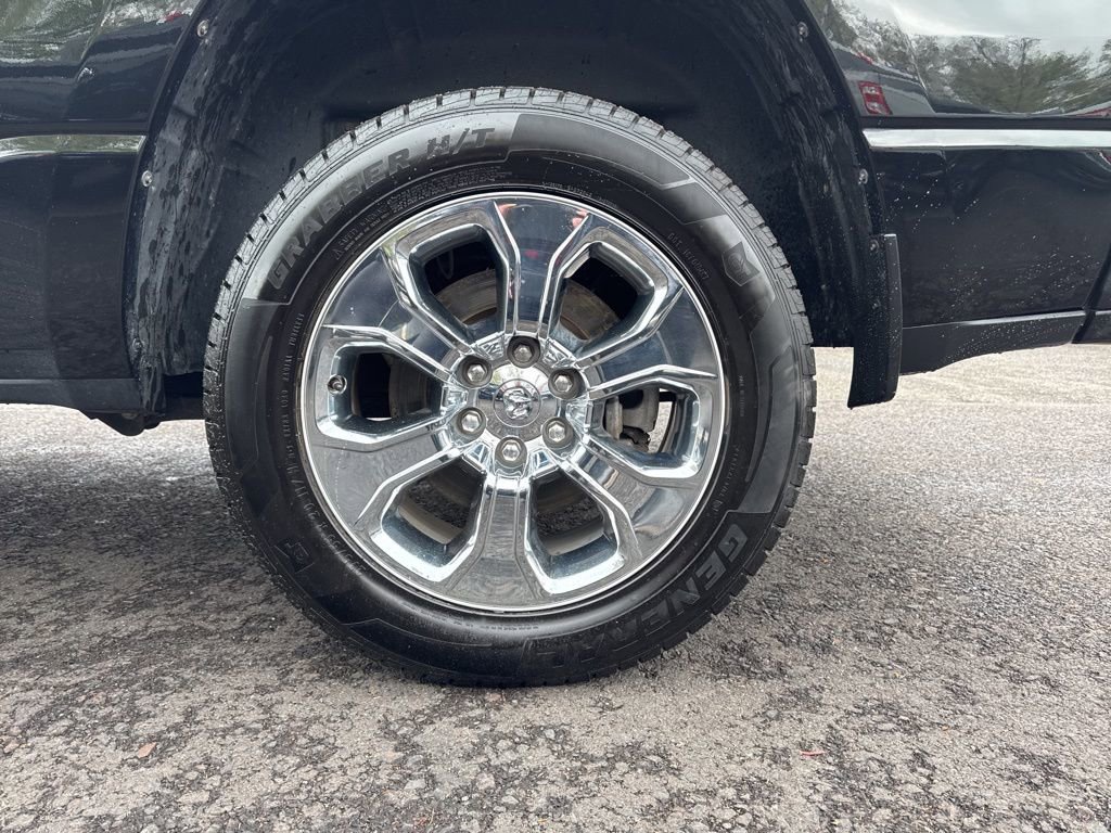 Used 2022 RAM 1500 Big Horn AWD/4WD image 9