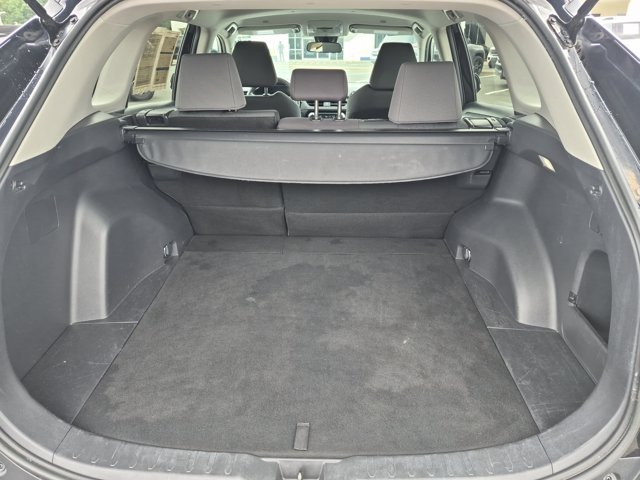 Used 2023 Toyota RAV4 XLE FWD image 32