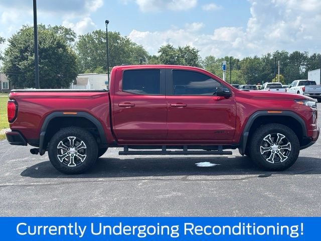 Used 2023 GMC Canyon AT4 w/ AT4 Premium Package AWD/4WD image 9