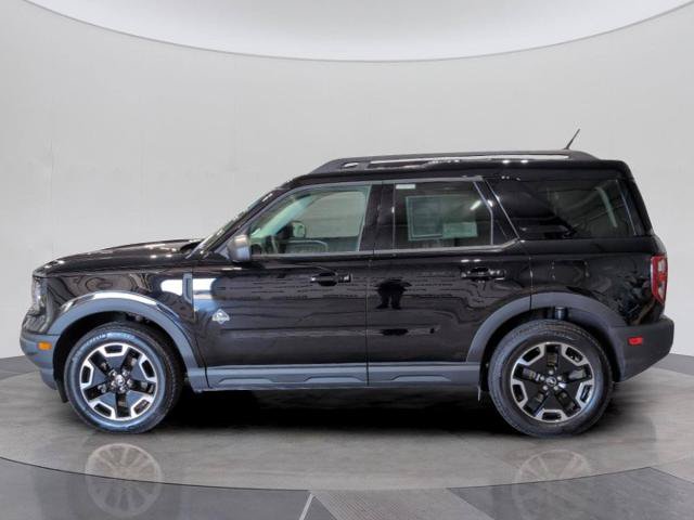 Certified 2023 Ford Bronco Sport Outer Banks w/ Tech Package AWD/4WD image 2