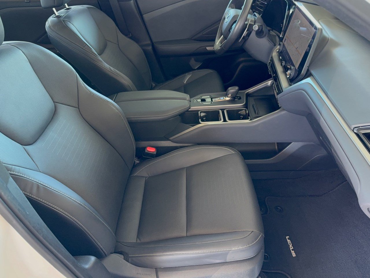 Used 2024 Lexus TX 350 FWD w/ Captains Chair Package image 30