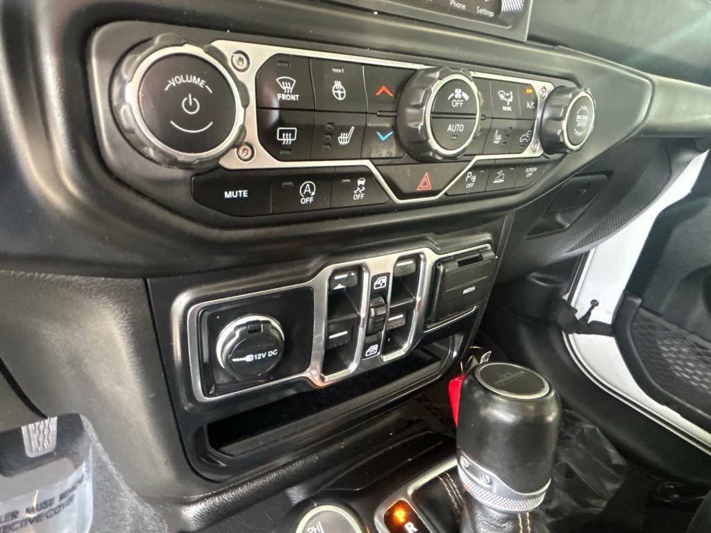 Used 2023 Jeep Gladiator Overland image 35