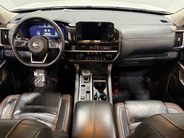 Used 2022 Nissan Pathfinder Platinum w/ Cargo Package image 39
