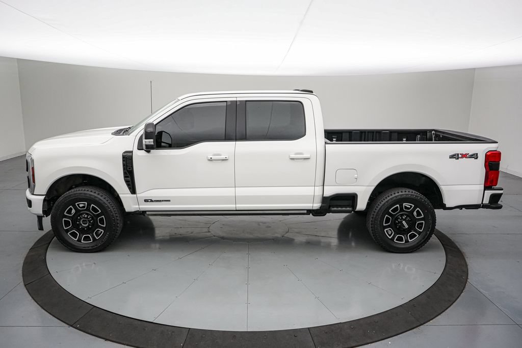 Certified 2025 Ford F250 Platinum AWD/4WD image 8
