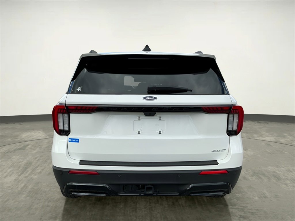 Certified 2025 Ford Explorer ST-Line w/ ST-Line Street Pack image 5