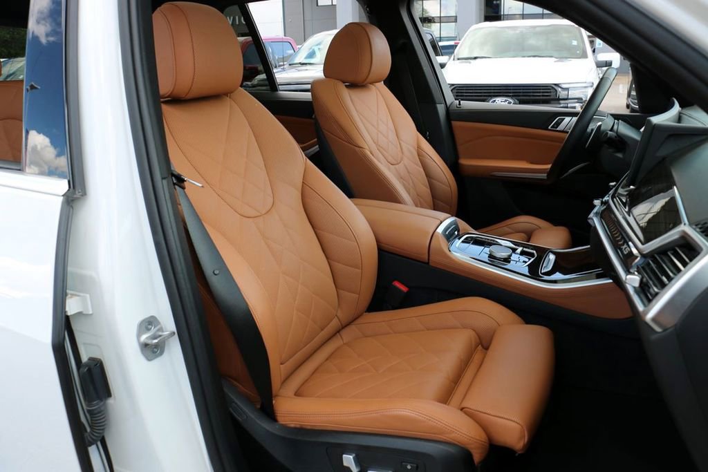 Used 2024 BMW X5 sDrive40i w/ Parking Assistance Package RWD image 33