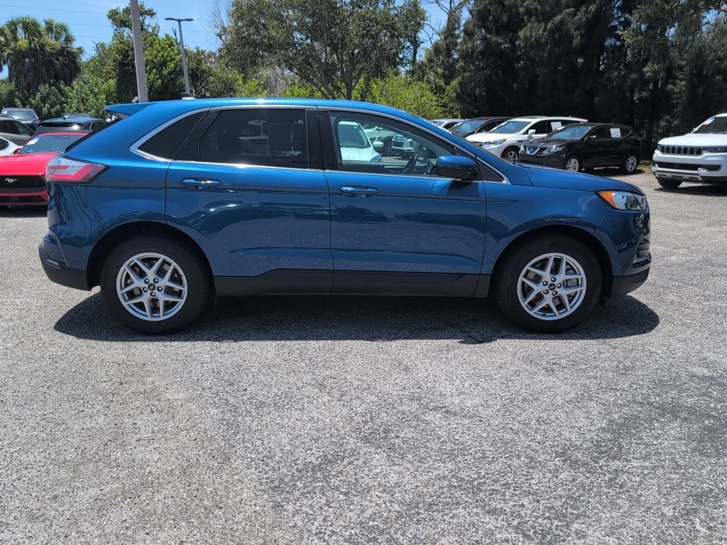 Certified 2024 Ford Edge SEL AWD/4WD image 2