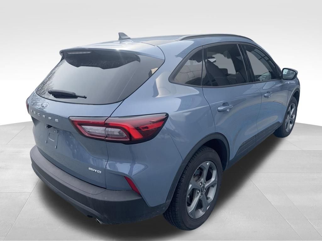 Certified 2025 Ford Escape ST-Line Select image 4