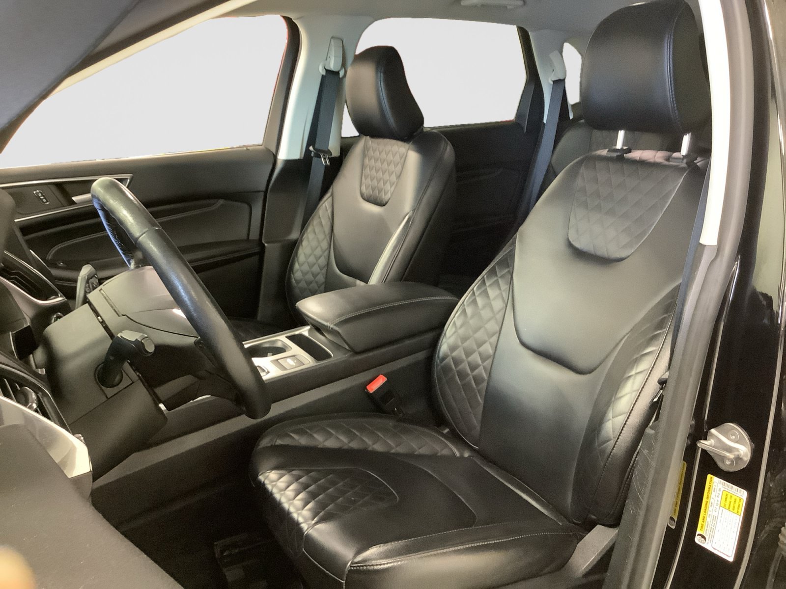 Certified 2023 Ford Edge Titanium AWD/4WD image 12