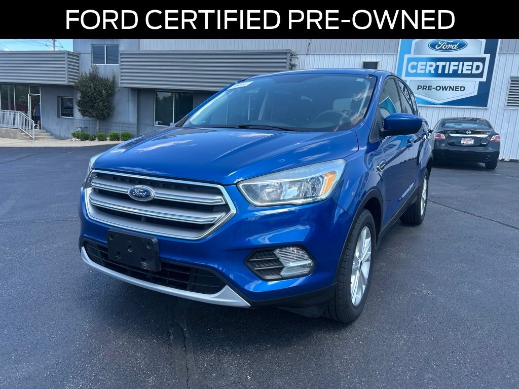 Certified 2017 Ford Escape SE FWD image 2
