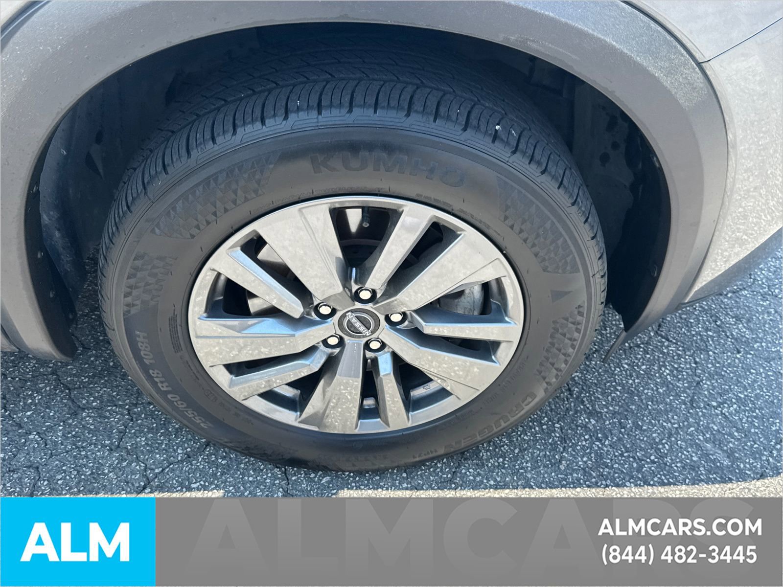 Used 2025 Nissan Pathfinder SV image 15