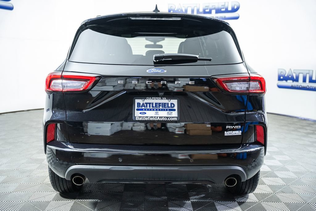 Certified 2023 Ford Escape ST-Line w/ Tech Pack #1 image 3