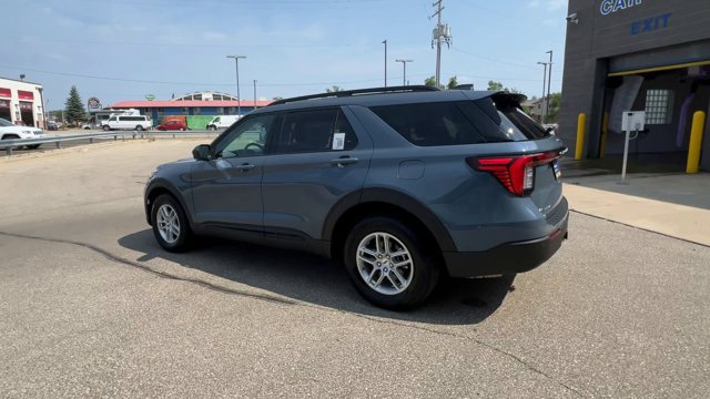 Certified 2026 Ford Explorer Active AWD/4WD image 7