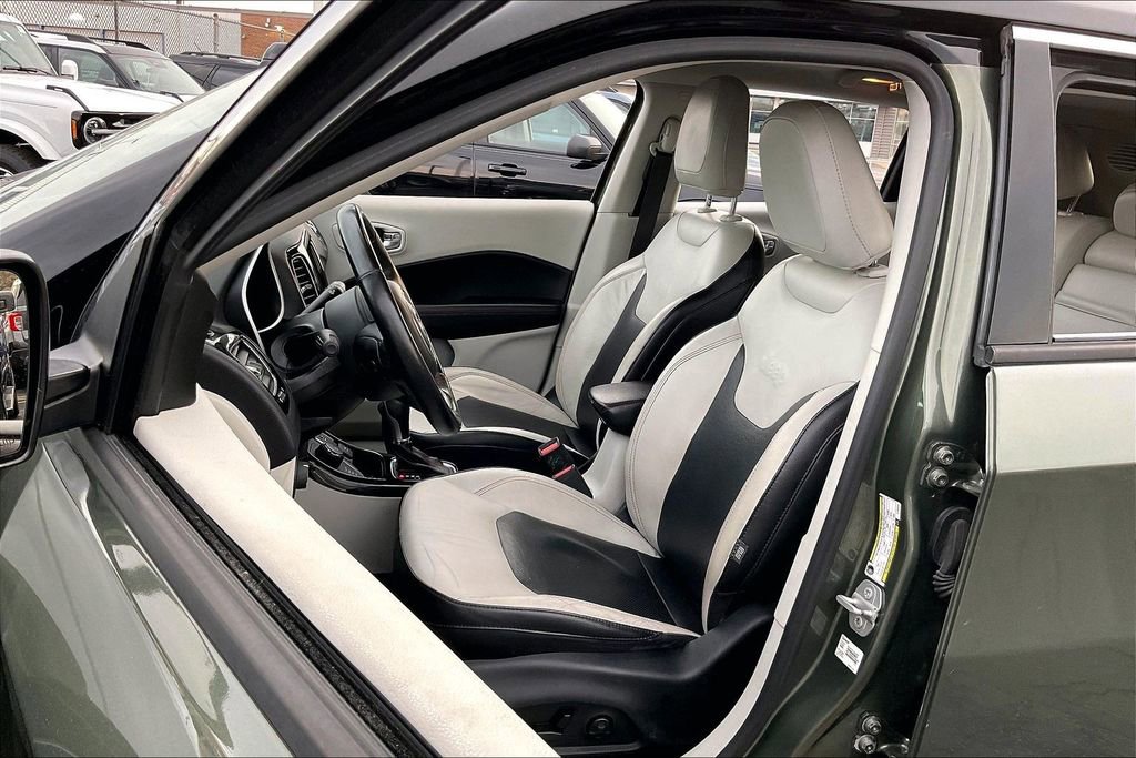 Used 2018 Jeep Compass Limited w/ Navigation Group image 22
