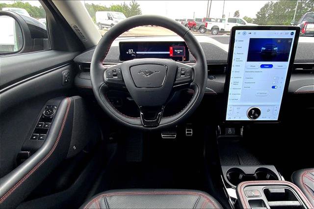 Certified 2025 Ford Mustang Mach-E Premium w/ Sport Appearance Package AWD/4WD image 4