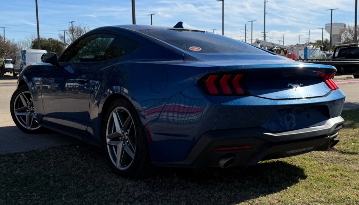 Certified 2024 Ford Mustang Coupe image 4