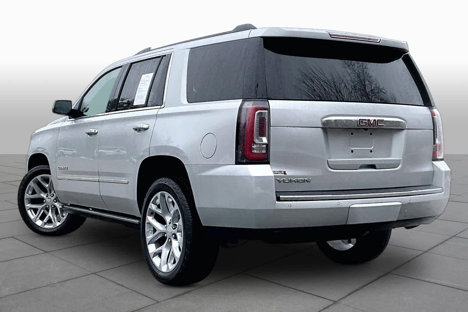 Used 2019 GMC Yukon Denali w/ Denali Ultimate Package AWD/4WD image 12