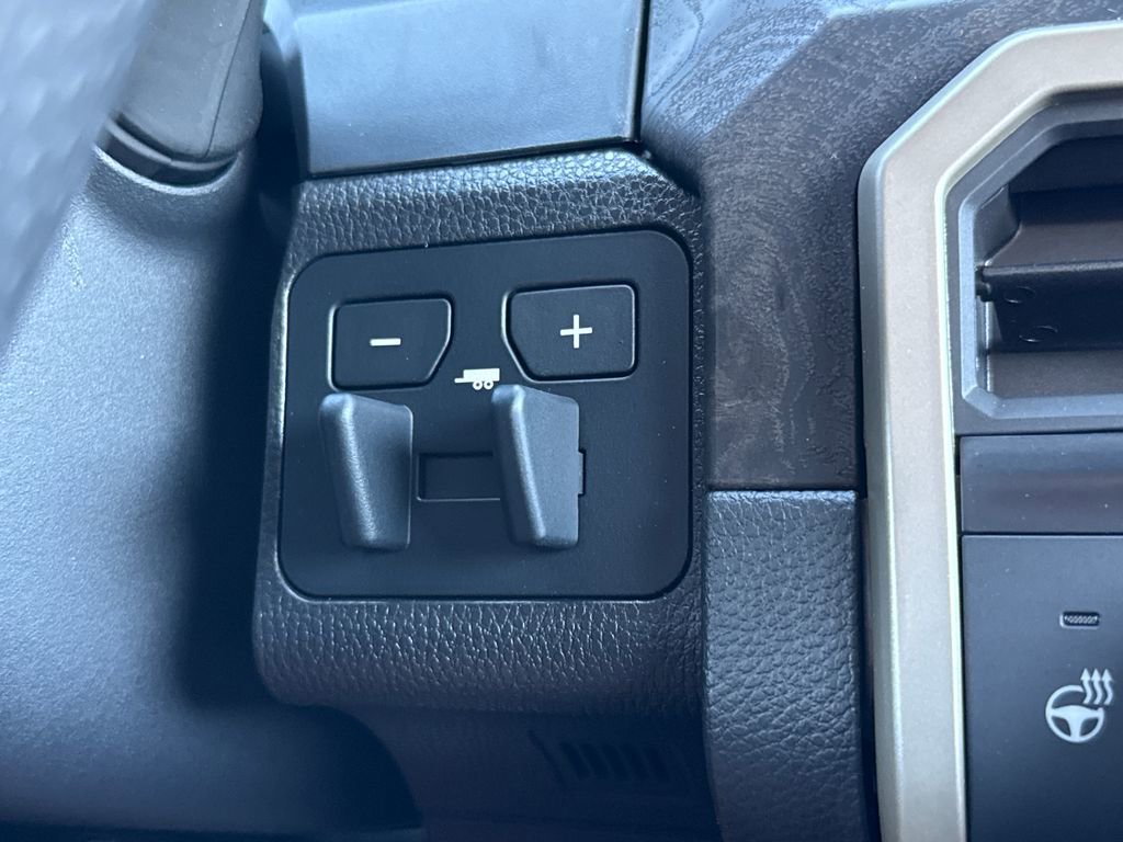 Used 2024 Toyota Tacoma Limited w/ Limited Package (LT) image 25