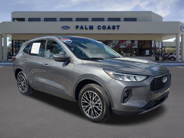 Certified 2026 Ford Escape SE FWD image 2