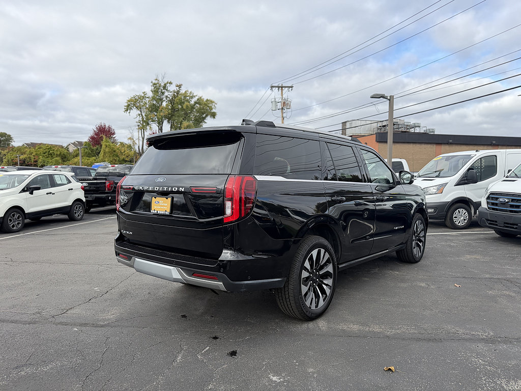 Certified 2025 Ford Expedition Platinum w/ Driver's Package AWD/4WD image 7