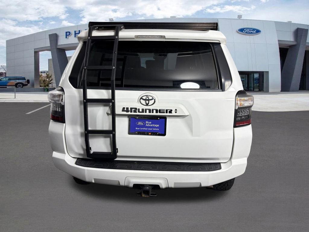 Used 2021 Toyota 4Runner SR5 Premium w/ Moonroof Package AWD/4WD image 4