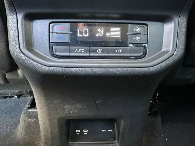 Used 2024 Volkswagen Atlas SE FWD image 12