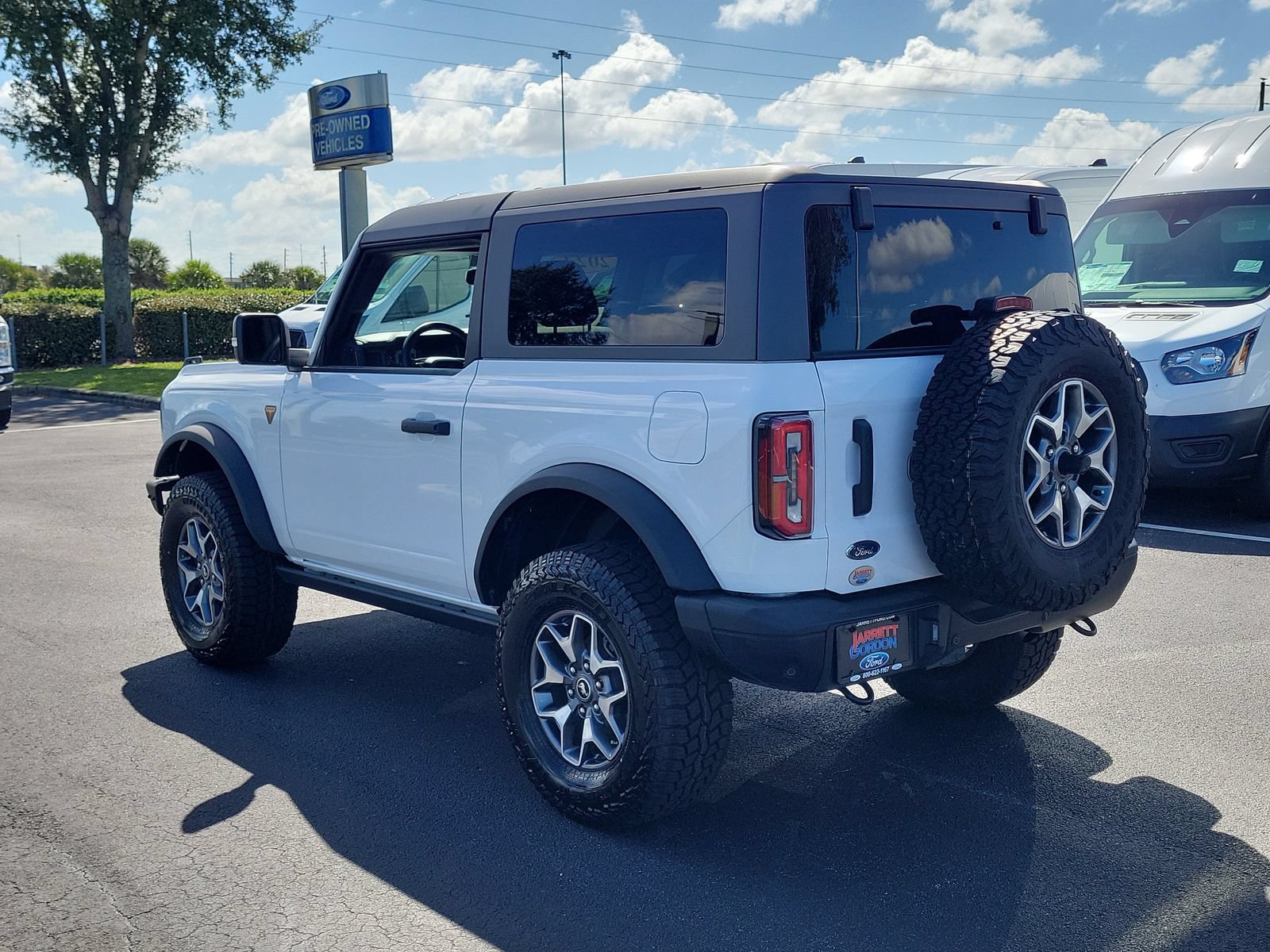 Certified 2024 Ford Bronco Badlands AWD/4WD image 3