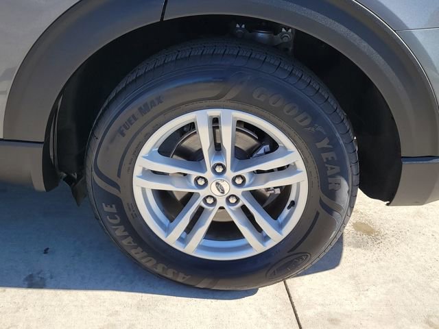 Certified 2024 Ford Explorer XLT w/ Equipment Group 202A image 15