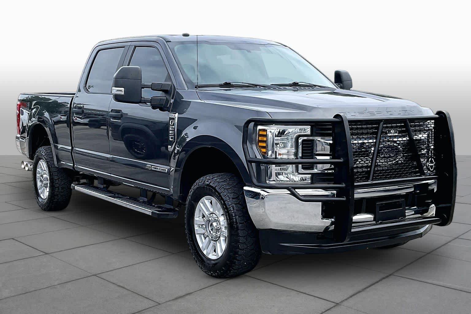 Certified 2019 Ford F250 XL w/ STX Appearance Package AWD/4WD image 3