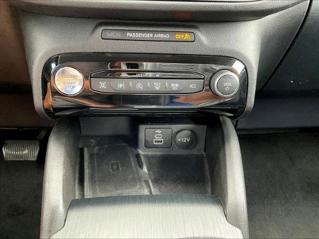 Certified 2024 Ford Escape Platinum AWD/4WD image 17
