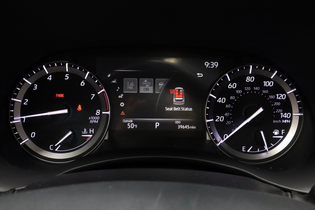 Used 2022 Toyota Highlander XLE image 27