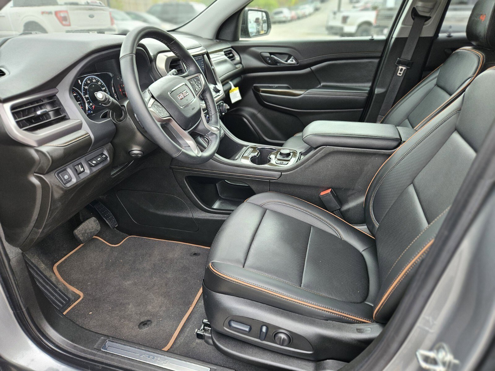 Used 2023 GMC Acadia AT4 w/ Technology Package image 19