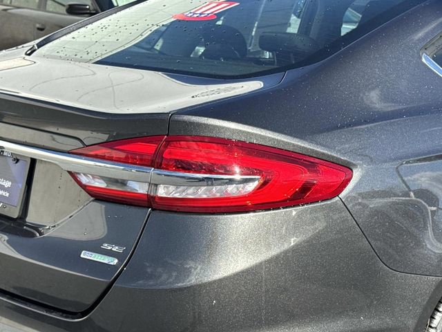 Certified 2017 Ford Fusion SE image 9