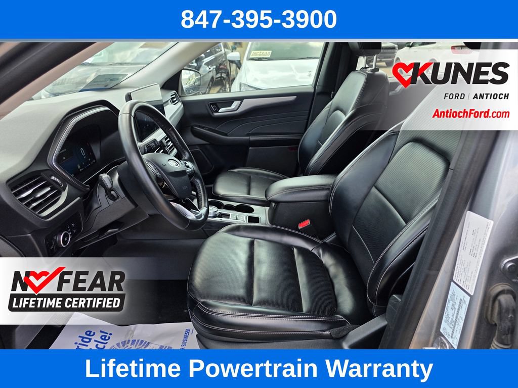 Certified 2024 Ford Escape Platinum AWD/4WD image 17
