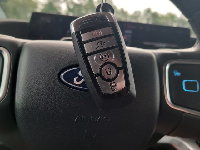 Certified 2025 Ford Expedition Max Platinum AWD/4WD image 32