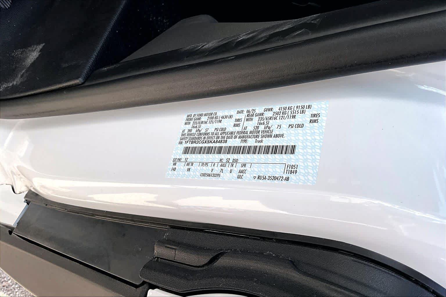 Certified 2025 Ford Transit 250 148 Medium Roof Extended AWD image 34